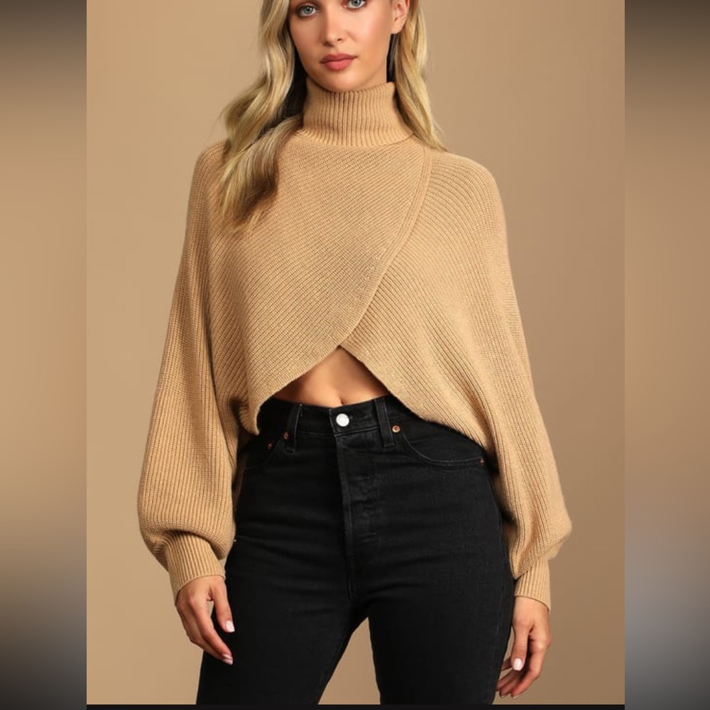 NWT Lulus Cropped Tan Sweater